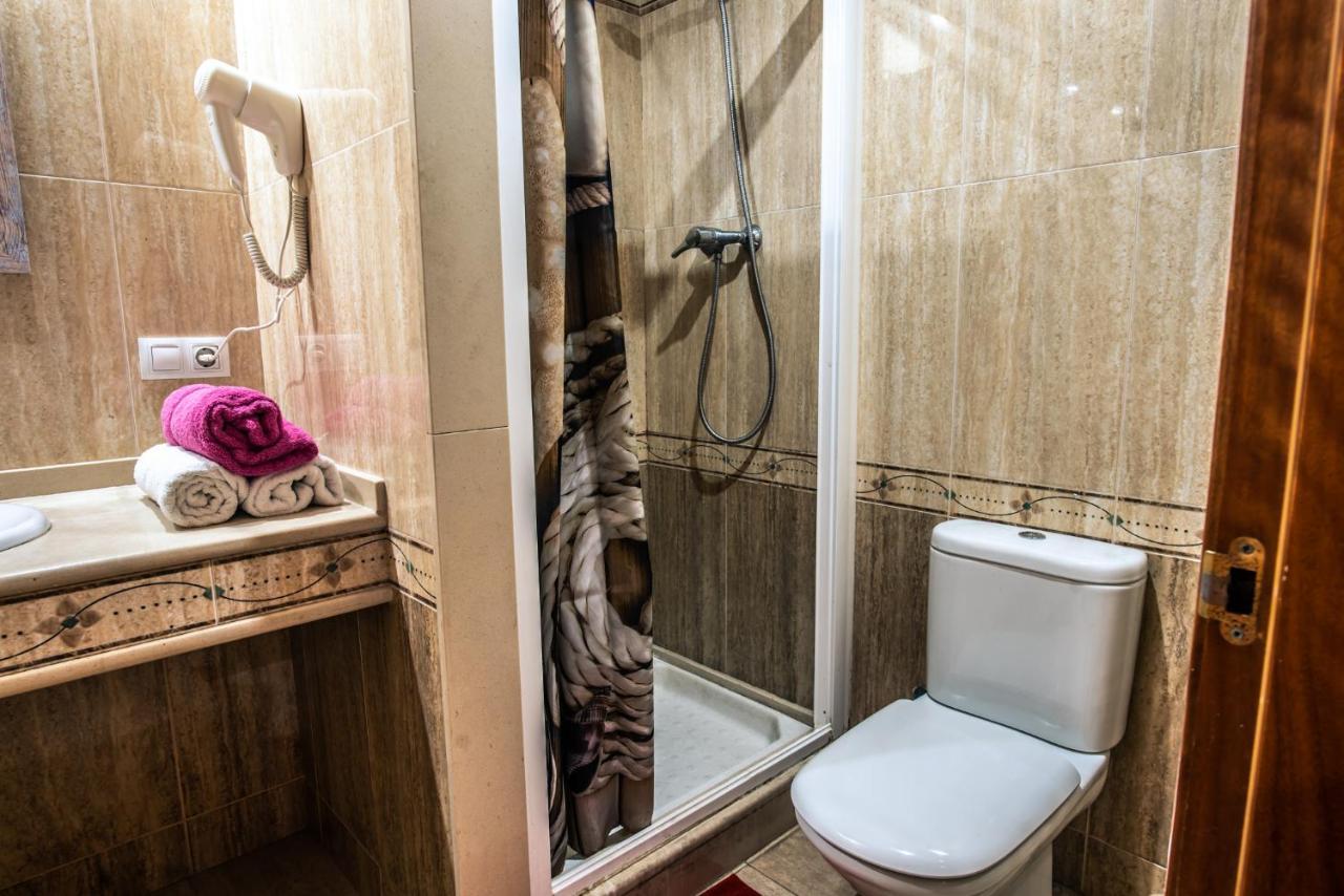 Apartaments Yaco Lloret de Mar Ngoại thất bức ảnh