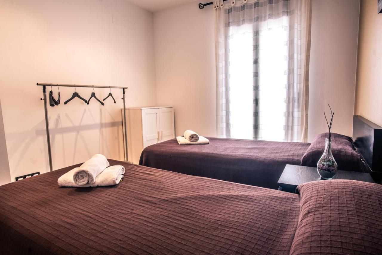 Apartaments Yaco Lloret de Mar Ngoại thất bức ảnh